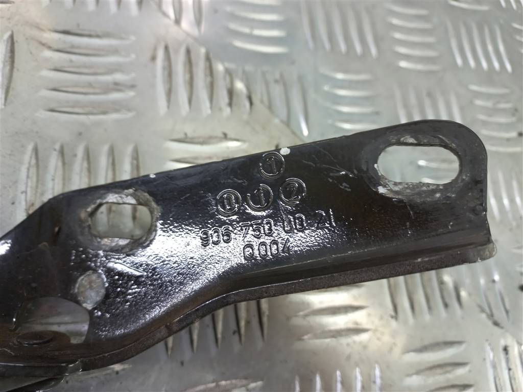 петля капота MERCEDES-BENZ Sprinter  A9067500021, 1550 рублей, Москва