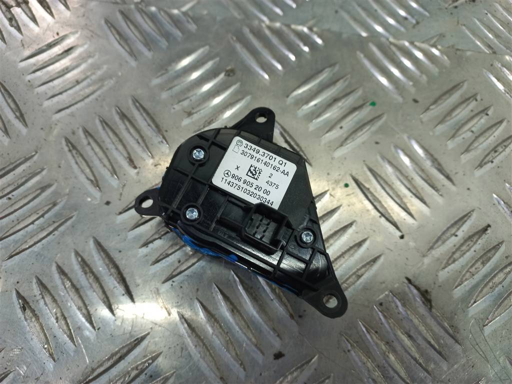 блок кнопок MERCEDES-BENZ Sprinter  A9068200010, 7300 рублей, Москва