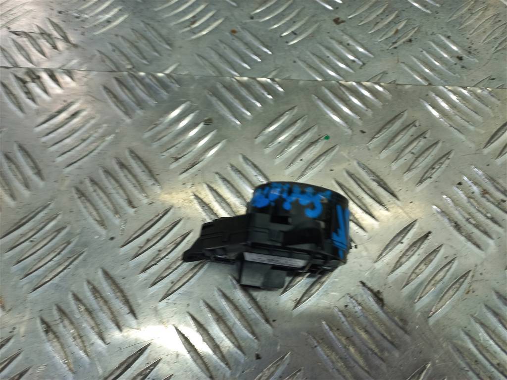 блок кнопок MERCEDES-BENZ Sprinter  A9068200010, 7300 рублей, Москва