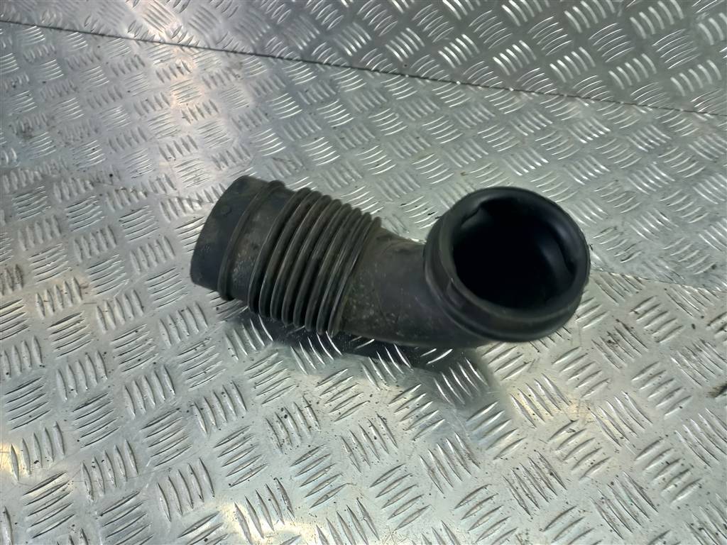 патрубок воздушный (пластик) MERCEDES-BENZ Sprinter  A9065280024, 1550 рублей, Москва