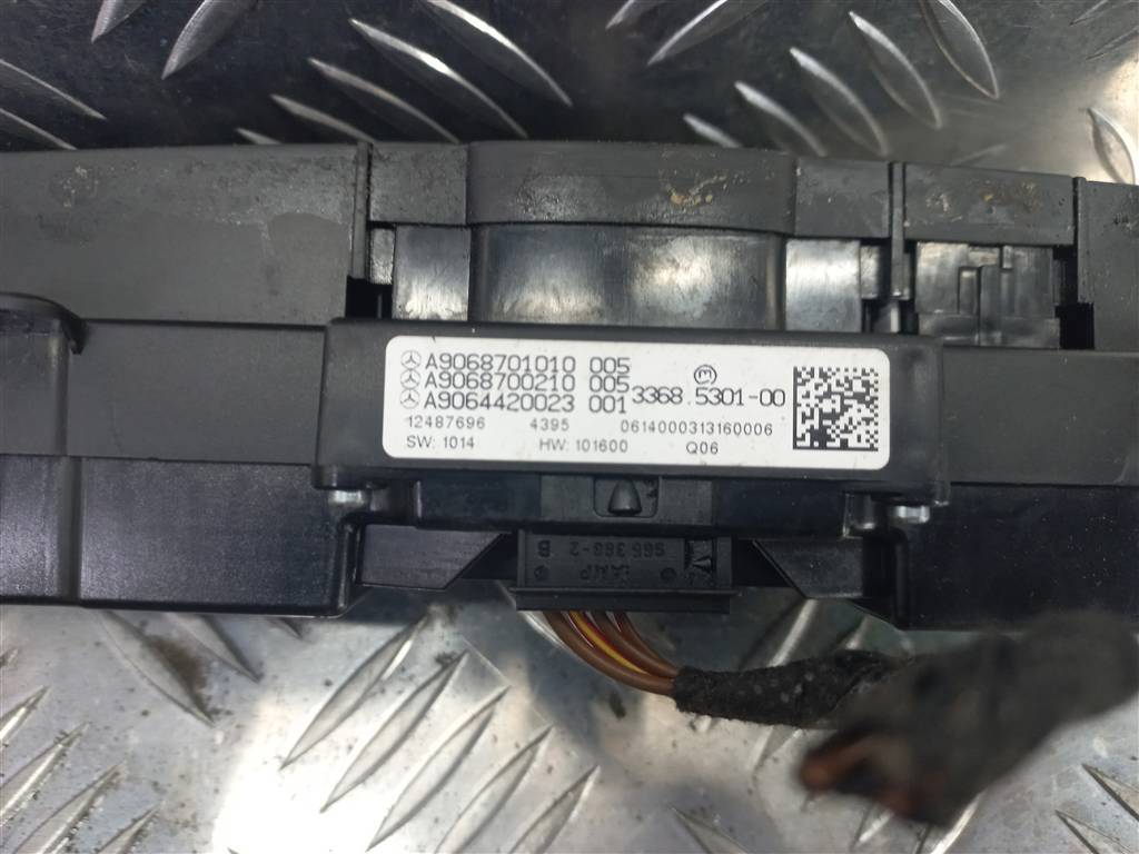 блок кнопок MERCEDES-BENZ Sprinter  A9068701010, 2130 рублей, Москва