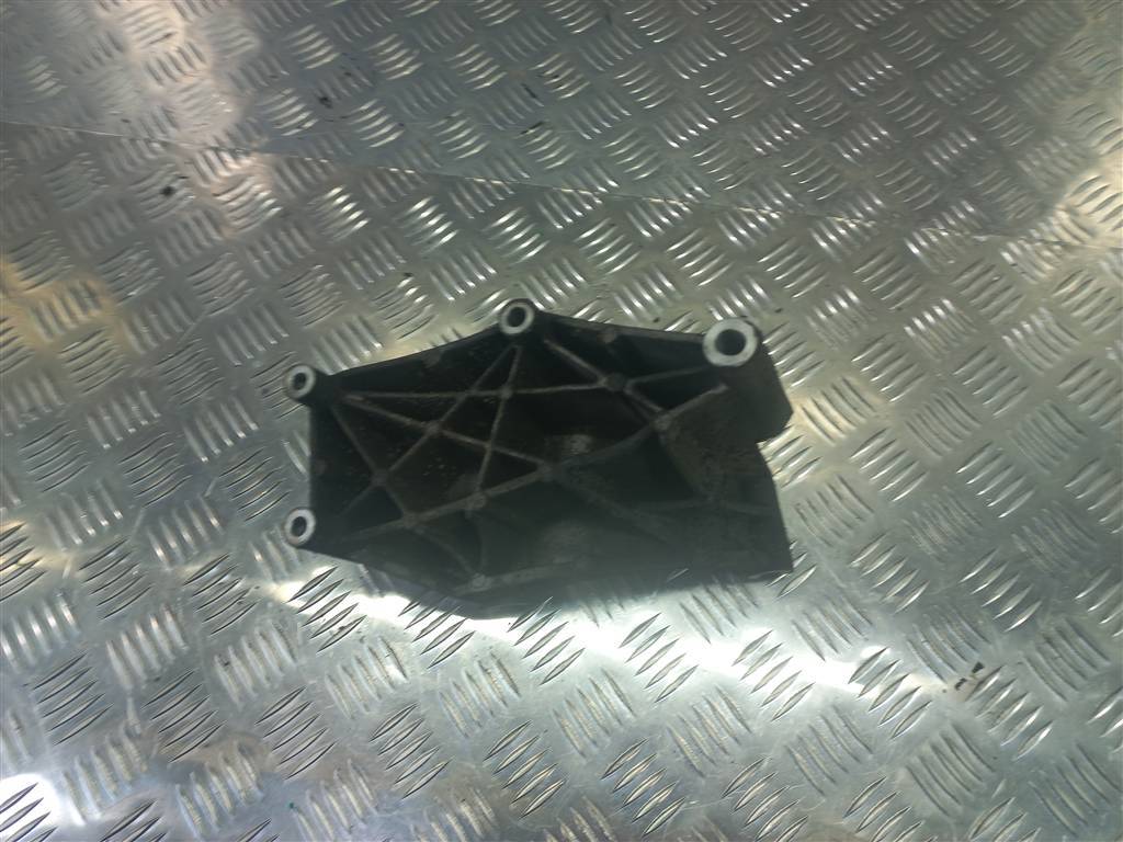 кронштейн генератора FORD Tourneo Connect  1543108, 630 рублей, Москва