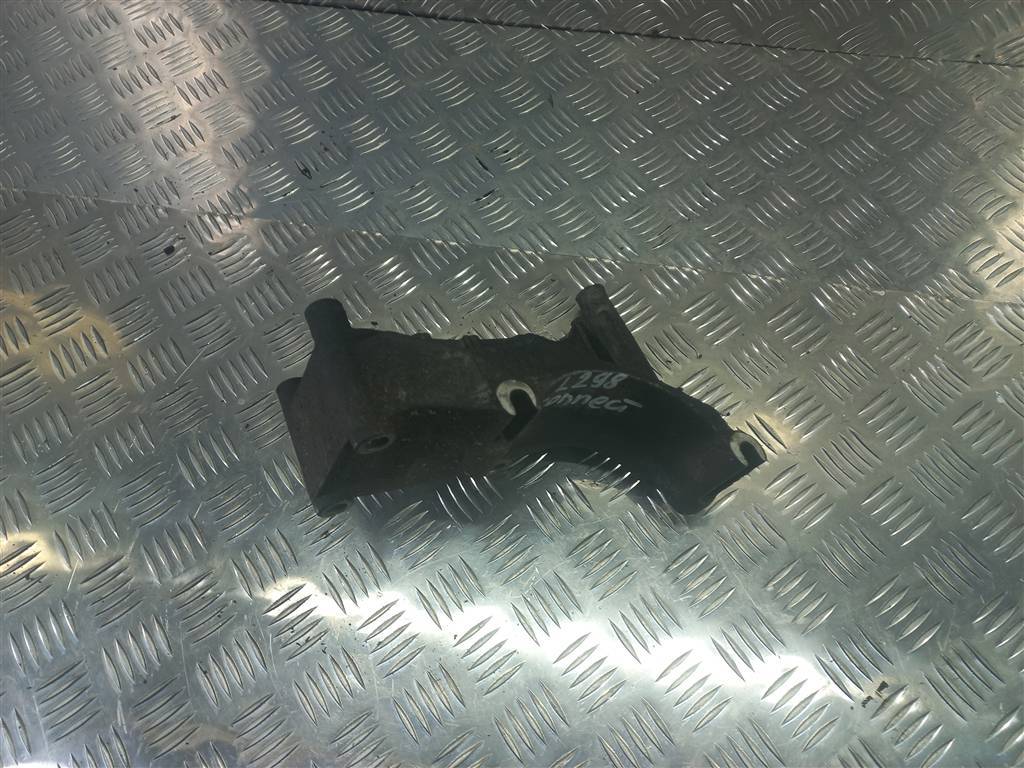 кронштейн генератора FORD Tourneo Connect  1543108, 630 рублей, Москва