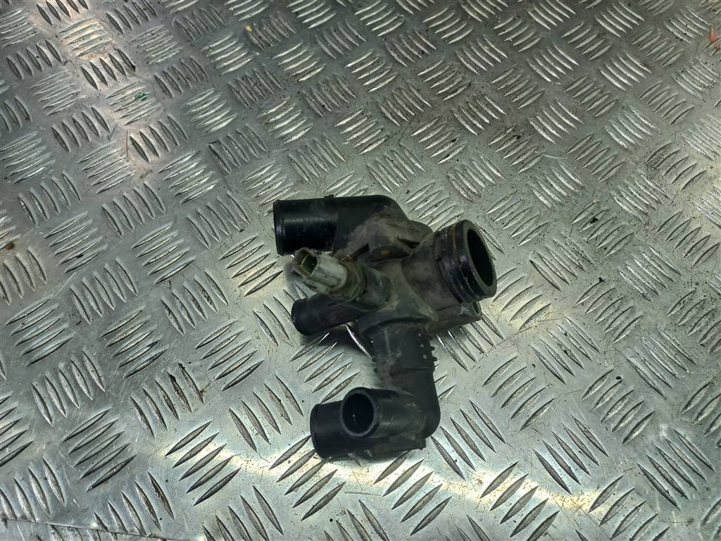 корпус термостата FORD Tourneo Custom  1731770, 3279 рублей, Москва