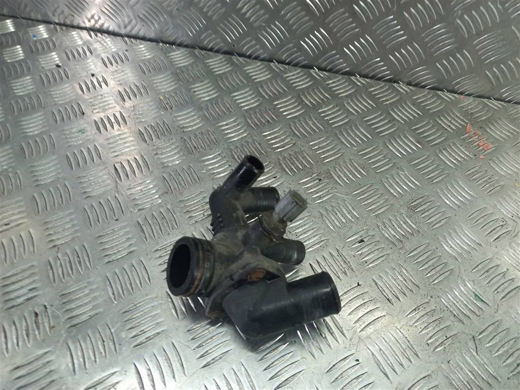 корпус термостата FORD Tourneo Custom  1731770, 3279 рублей, Москва