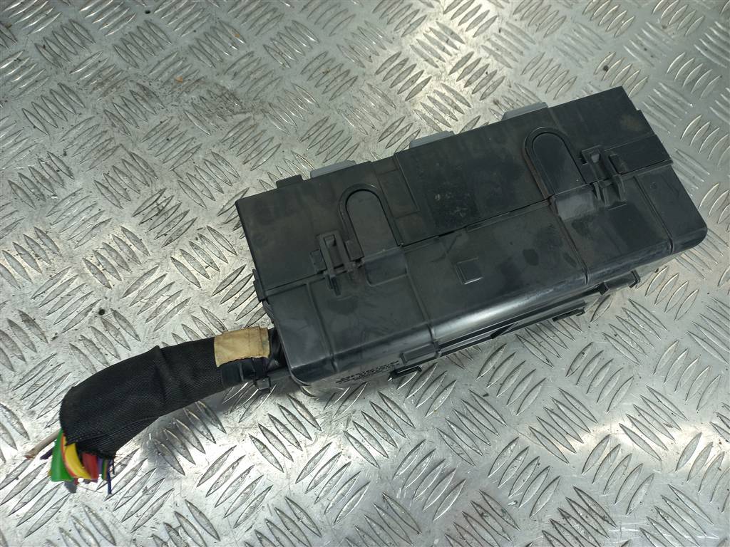 блок предохранителей FORD Tourneo Custom  2044064, 2130 рублей, Москва