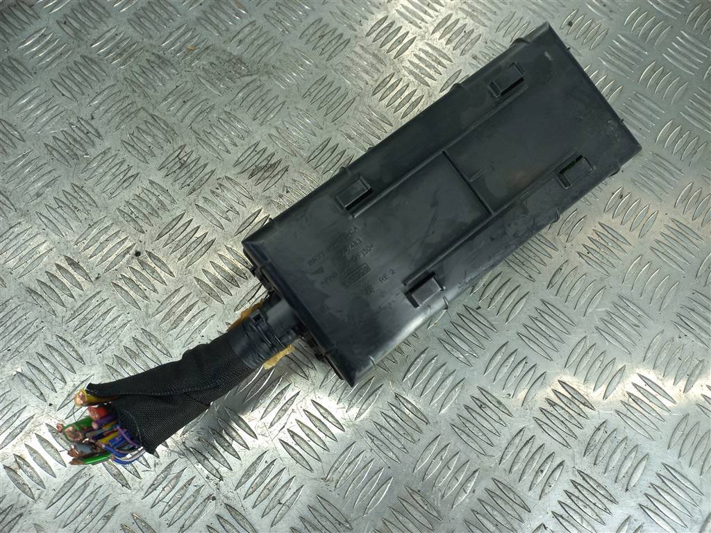 блок предохранителей FORD Tourneo Custom  2044064, 2130 рублей, Москва