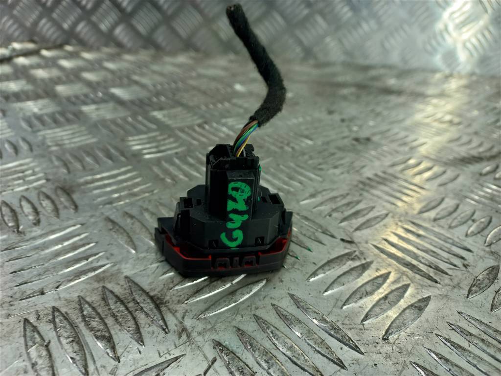 кнопка аварийной сигнализации FORD Tourneo Custom  1791711, 980 рублей, Москва