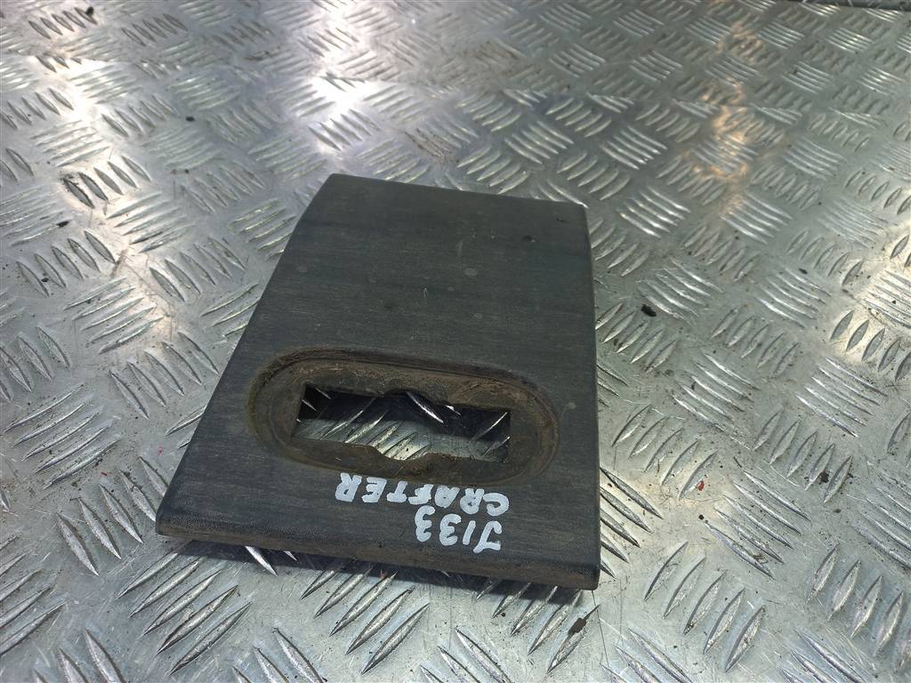 молдинг кузова (наружний) Volkswagen Crafter  2E1853536CJ, 860 рублей, Москва