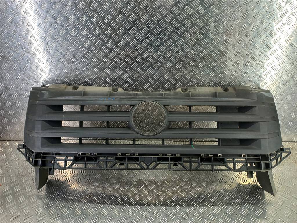 решетка радиатора Volkswagen Crafter  2E0853653E, 8450 рублей, Москва