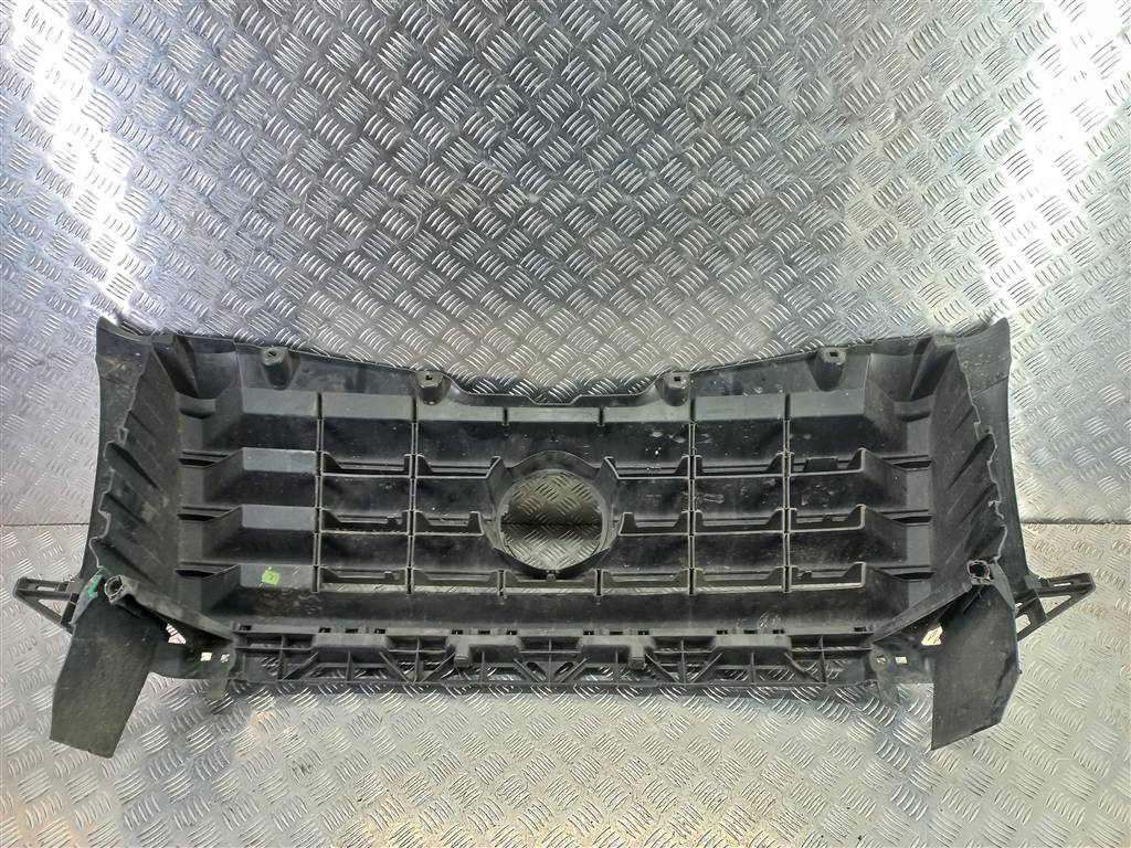 решетка радиатора Volkswagen Crafter  2E0853653E, 8450 рублей, Москва