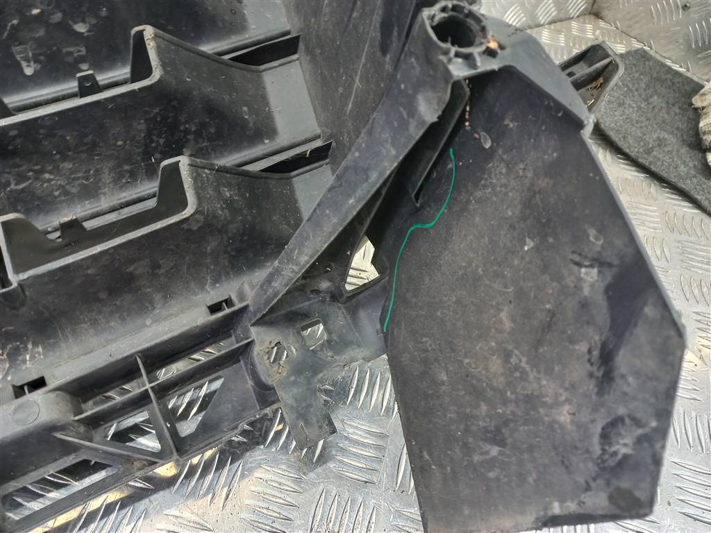 решетка радиатора Volkswagen Crafter  2E0853653E, 8450 рублей, Москва