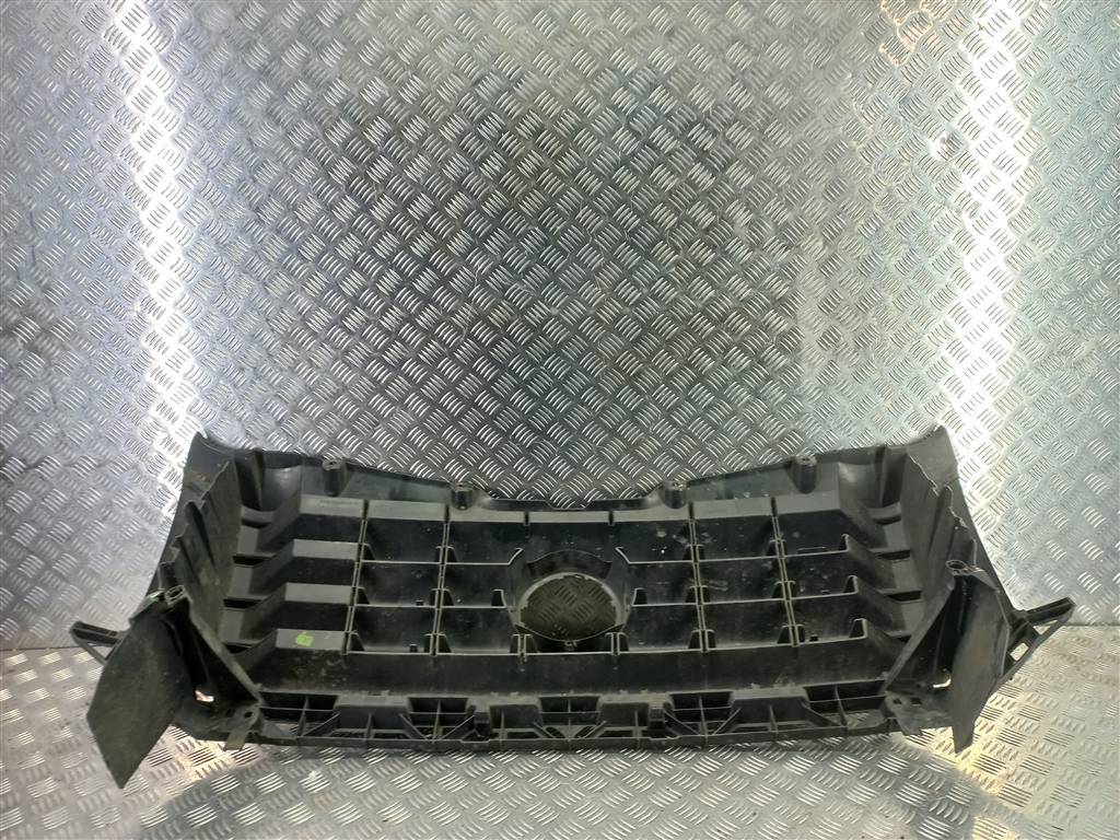 решетка радиатора Volkswagen Crafter  2E0853653E, 8450 рублей, Москва