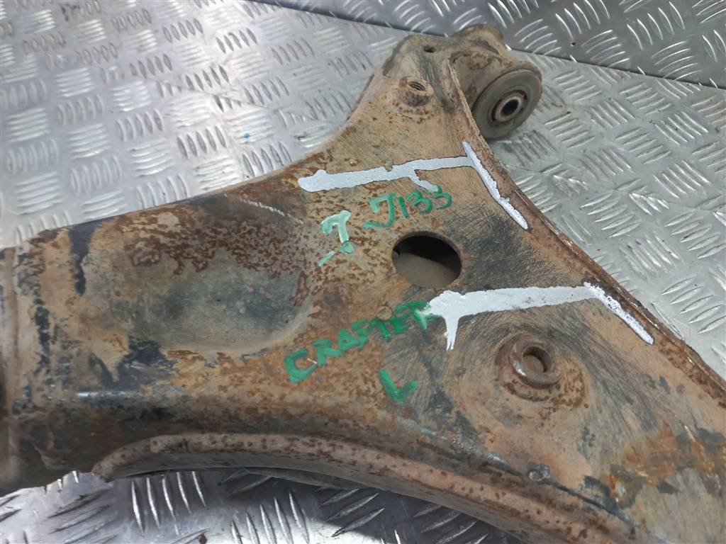 рычаг Volkswagen Crafter  2E0407151M, 2130 рублей, Москва