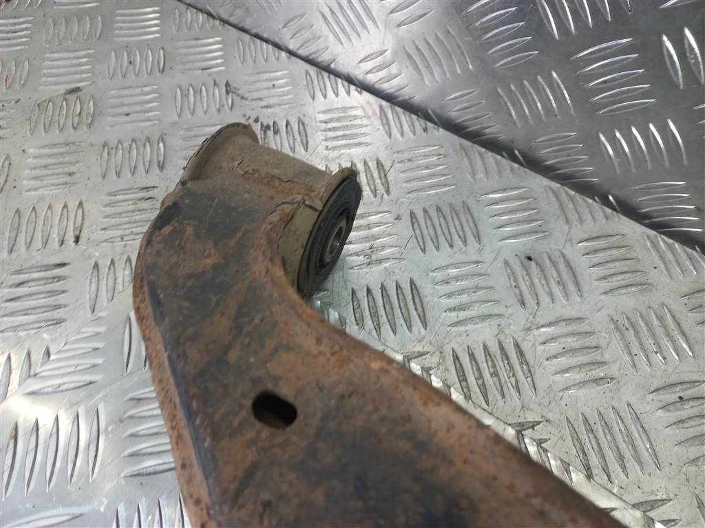 рычаг Volkswagen Crafter  2E0407152M, 2700 рублей, Москва