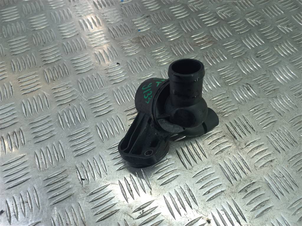 корпус термостата Volkswagen Crafter  03L121111AB, 860 рублей, Москва