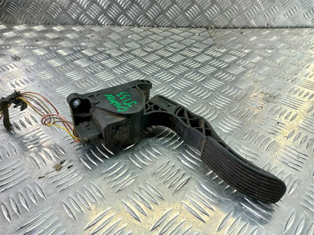 педаль газа Volkswagen Crafter  2E0721507C, 2130 рублей, Москва