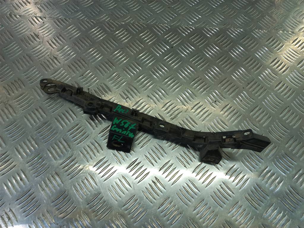 кронштейн бампера MERCEDES-BENZ Sprinter  A9068890014, 2700 рублей, Москва