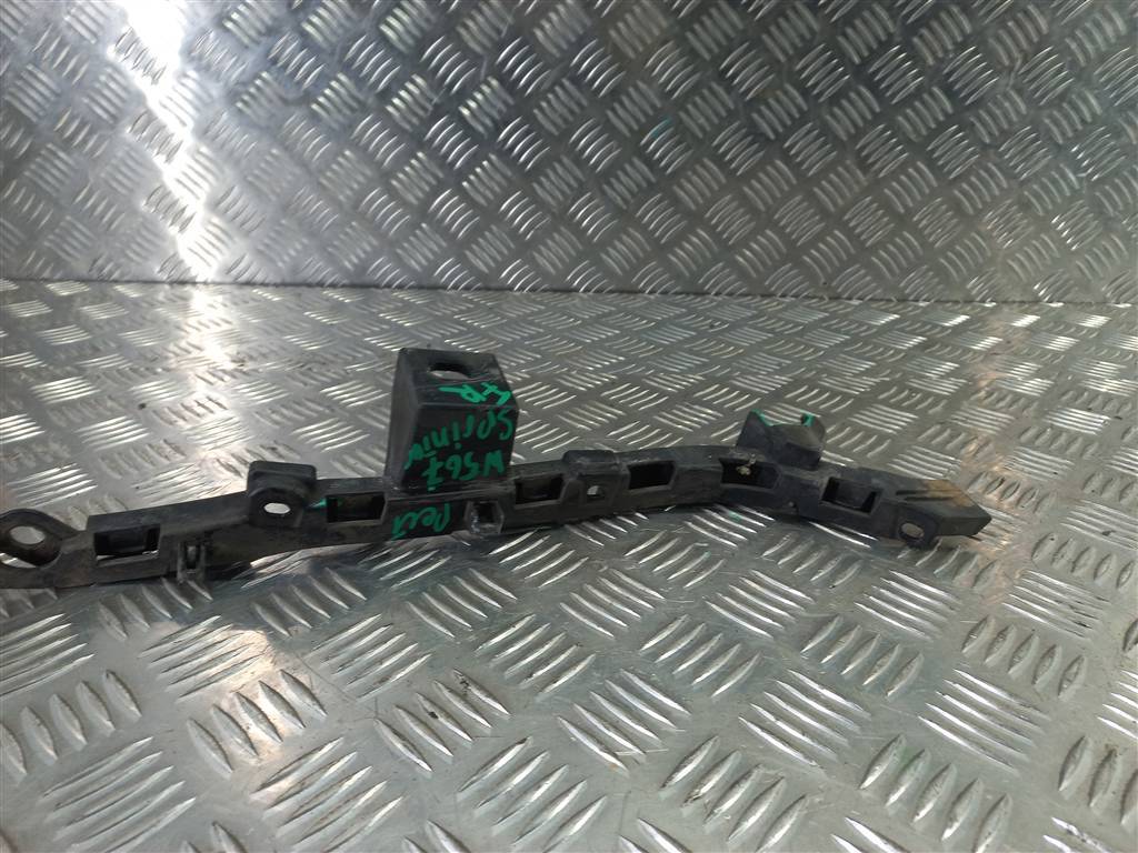 кронштейн бампера MERCEDES-BENZ Sprinter  A9068890114, 2130 рублей, Москва