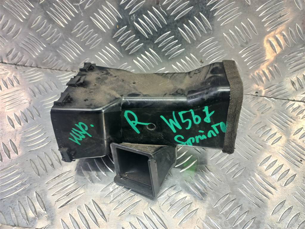 решетка воздуховода MERCEDES-BENZ Sprinter  A9068302054, 1550 рублей, Москва