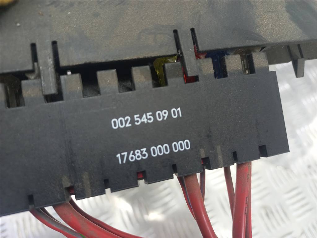 блок предохранителей MERCEDES-BENZ Sprinter  A0025450901, 980 рублей, Москва