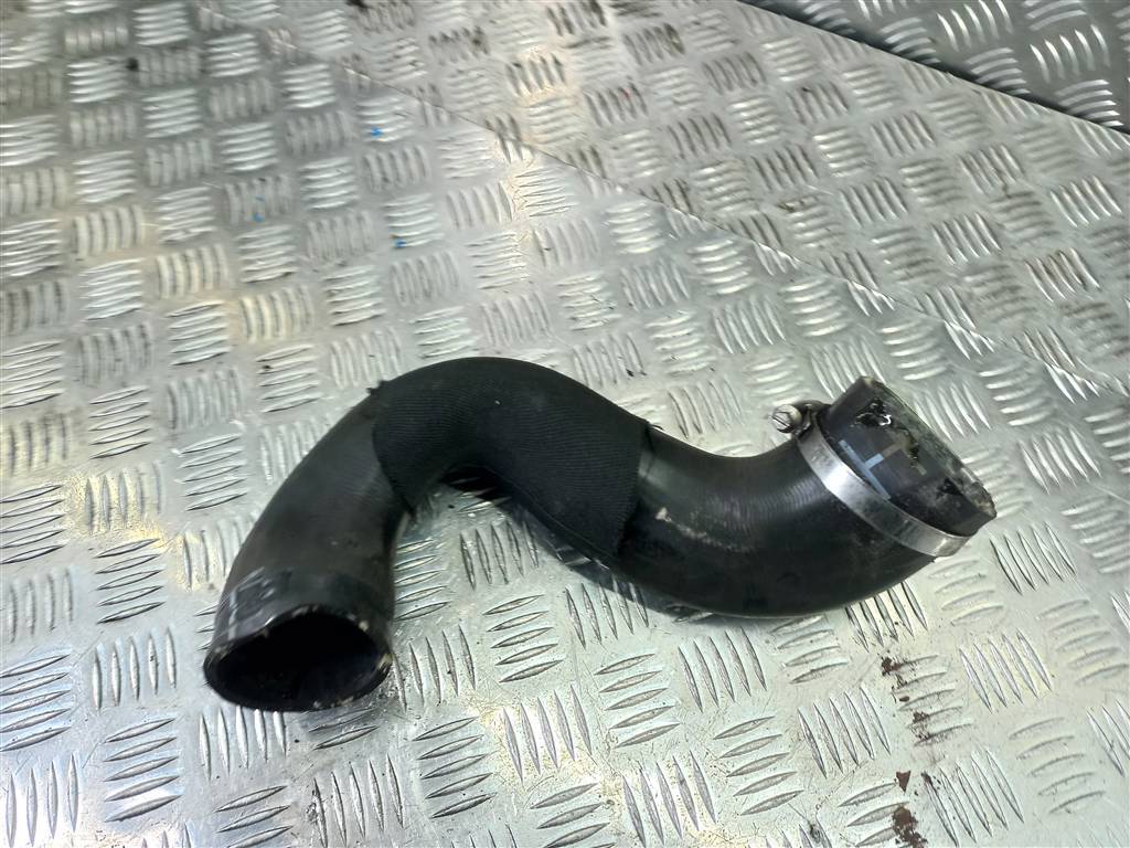 патрубок интеркулера FORD Tourneo Custom  2033223, 3279 рублей, Москва