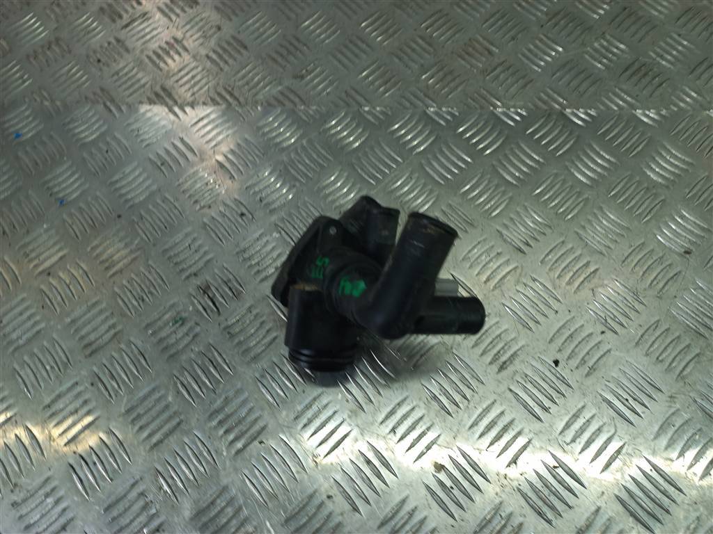 корпус термостата FORD Tourneo Custom  1731770, 3279 рублей, Москва