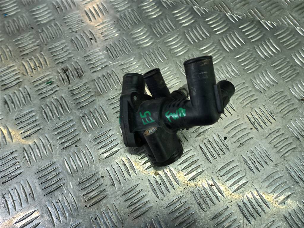 корпус термостата FORD Tourneo Custom  1731770, 3279 рублей, Москва