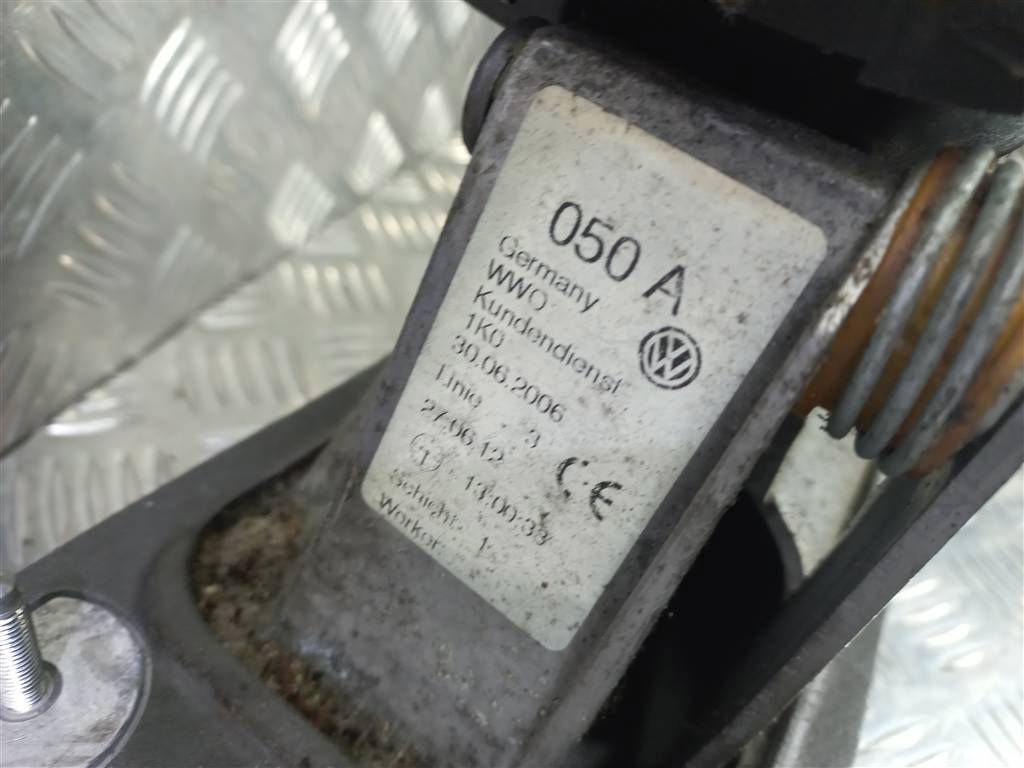 кулиса (механизм выбора передач) Volkswagen Caddy  1K0711091A, 4430 рублей, Москва