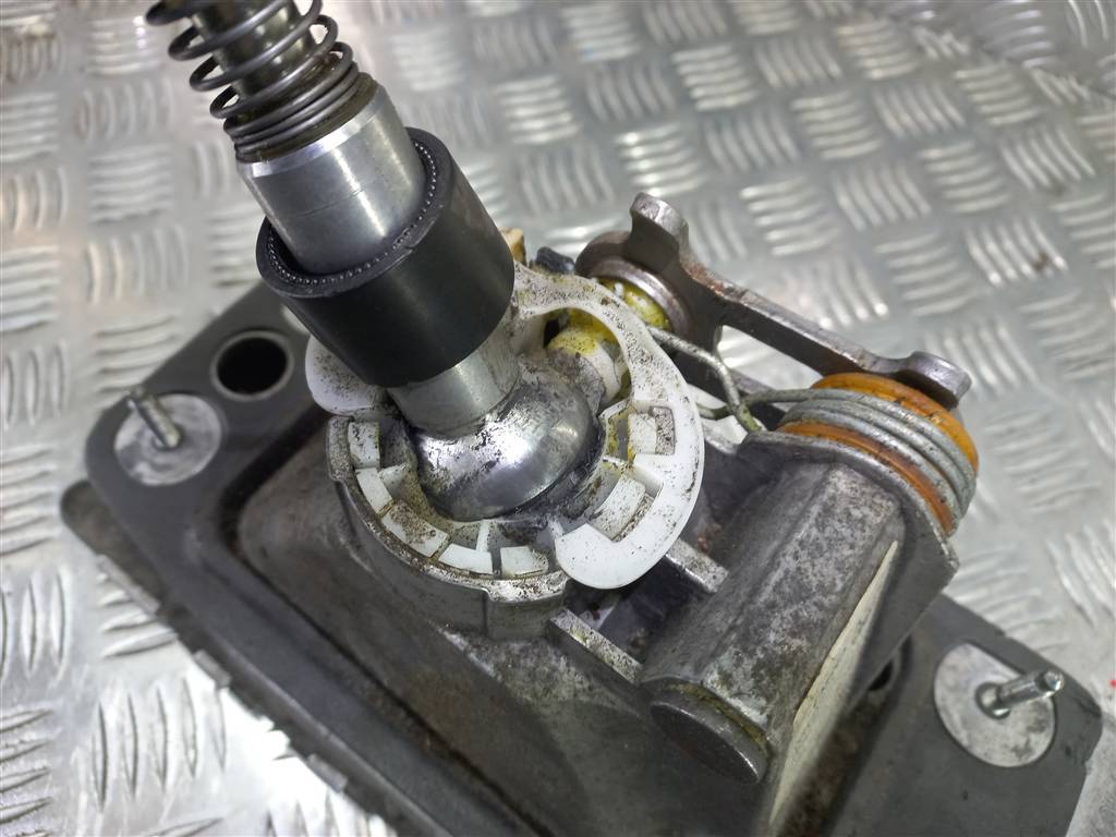 кулиса (механизм выбора передач) Volkswagen Caddy  1K0711091A, 4430 рублей, Москва