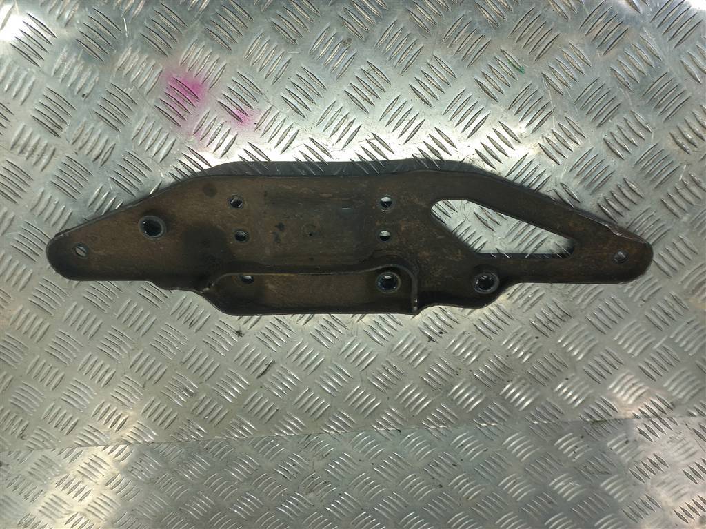 кронштейн рессоры MERCEDES-BENZ Sprinter  A9063310626, 980 рублей, Москва