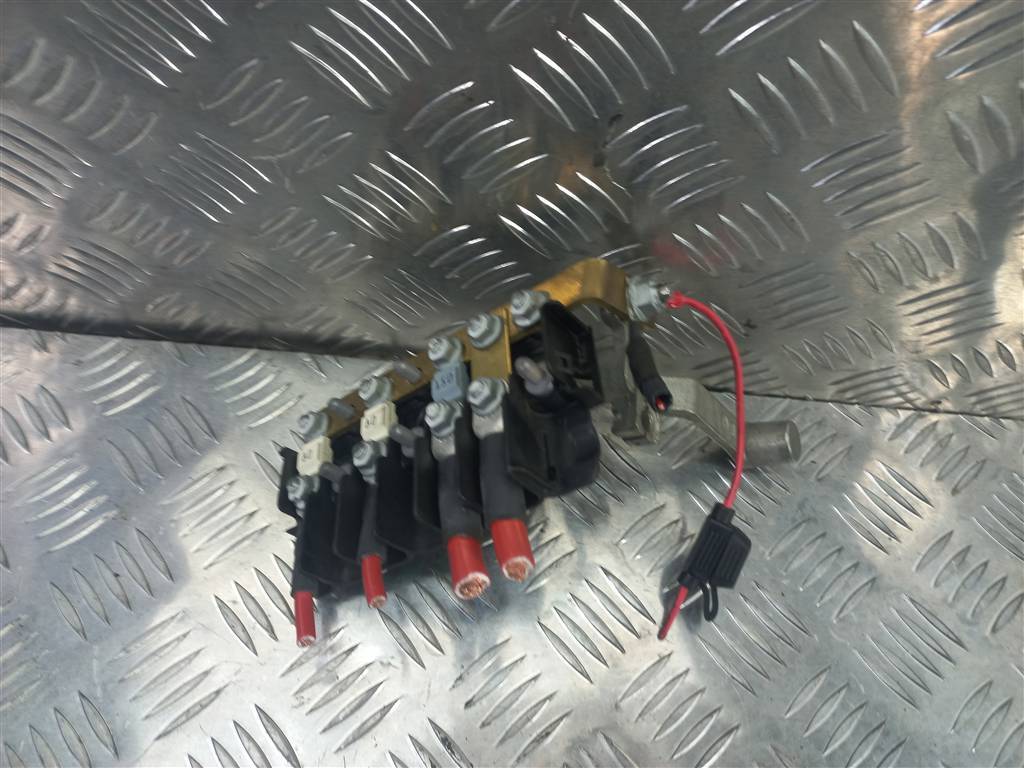 клемма MERCEDES-BENZ Sprinter, 3279 рублей, Москва