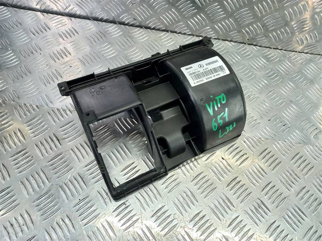 накладка моторчика отопителя MERCEDES-BENZ Vito  A6398304260, 980 рублей, Москва