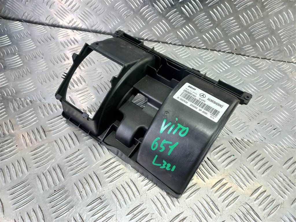 накладка моторчика отопителя MERCEDES-BENZ Vito  A6398304260, 980 рублей, Москва