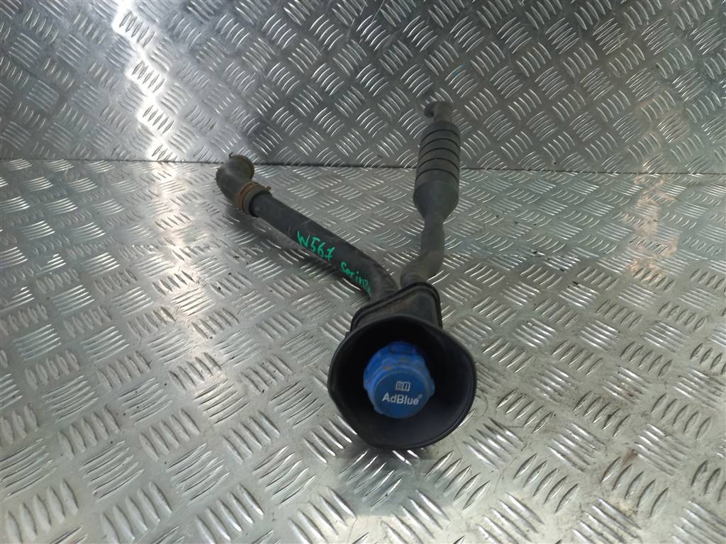 горловина бензобака MERCEDES-BENZ Sprinter  A9064710213, 2700 рублей, Москва