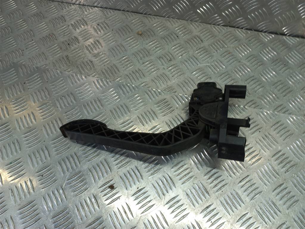 педаль газа Iveco Daily  504061735, 3279 рублей, Москва