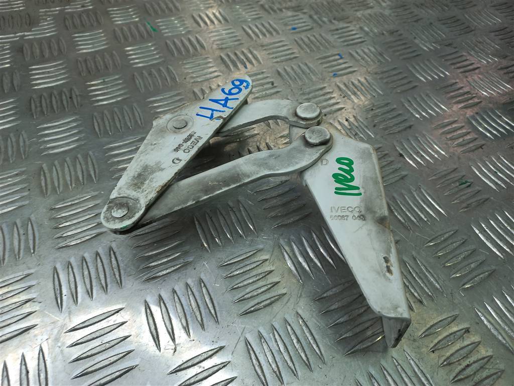 петля капота Iveco Daily  504058770, 630 рублей, Москва