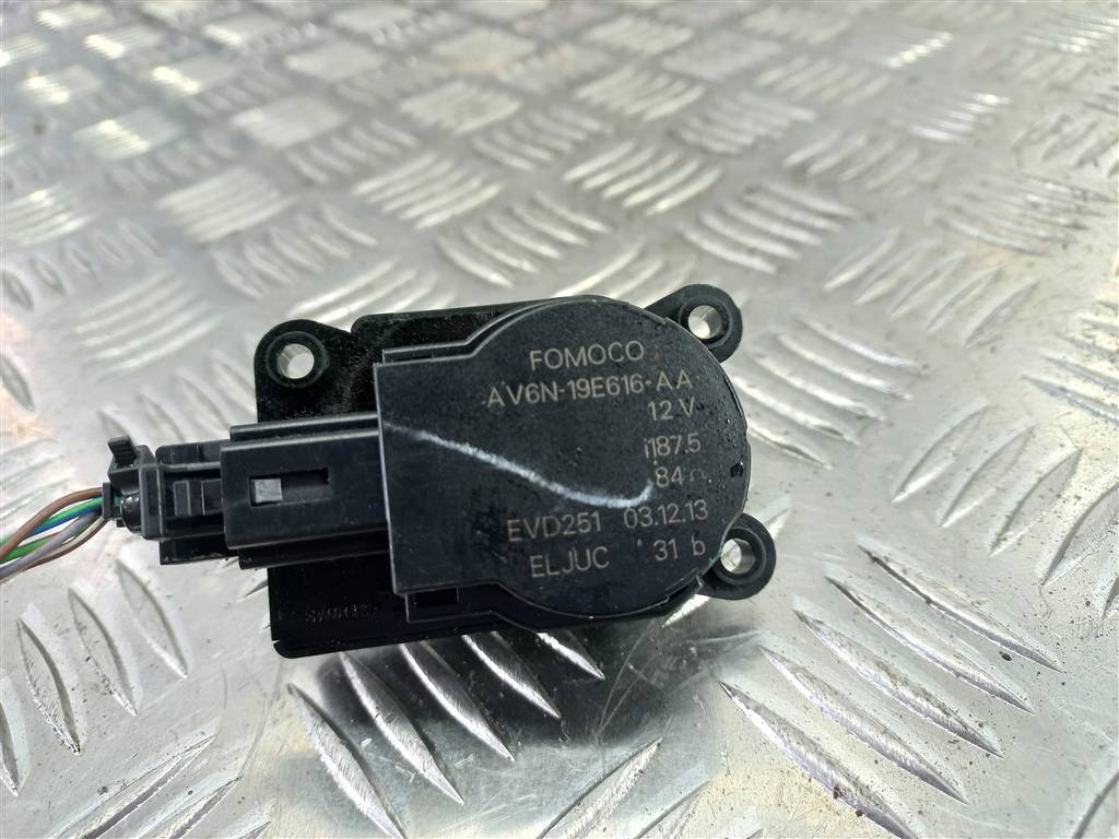 моторчик заслонки отопителя FORD Tourneo Custom  1786200, 520 рублей, Москва