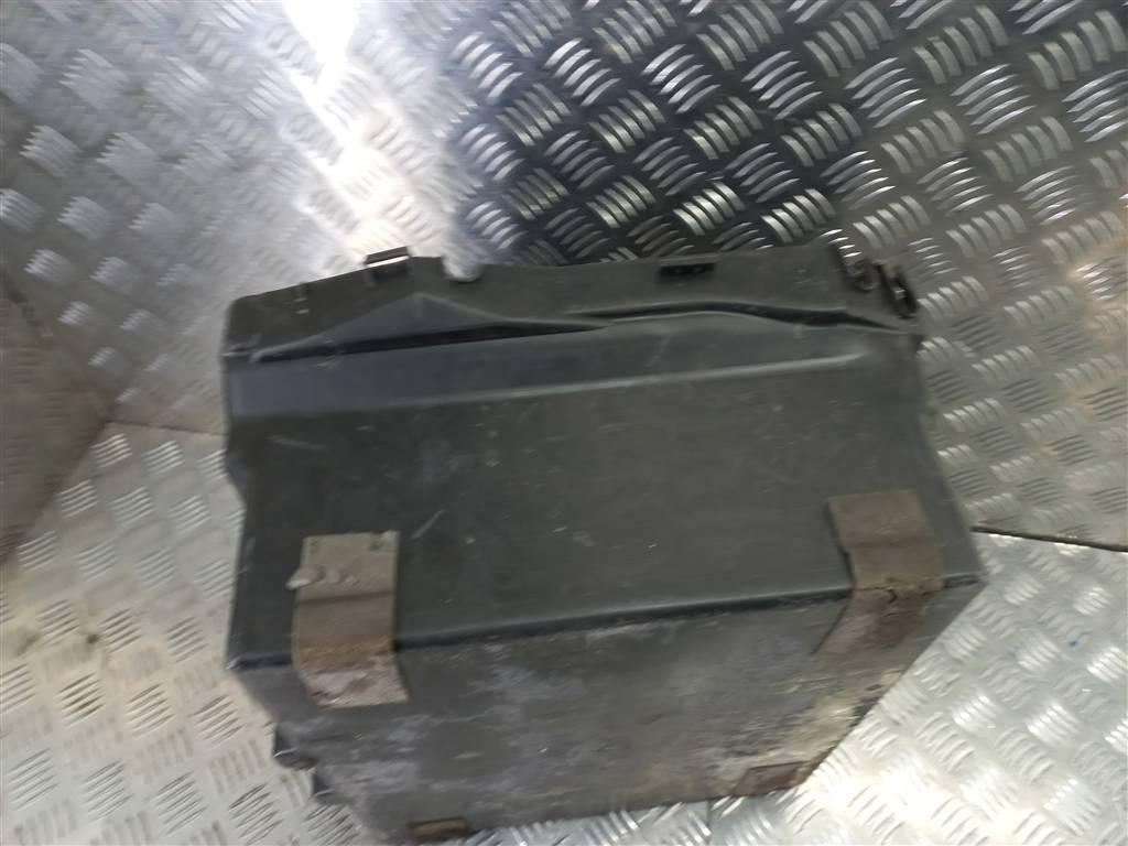 подставка под аккумулятор FORD Tourneo Custom  1824343, 2700 рублей, Москва