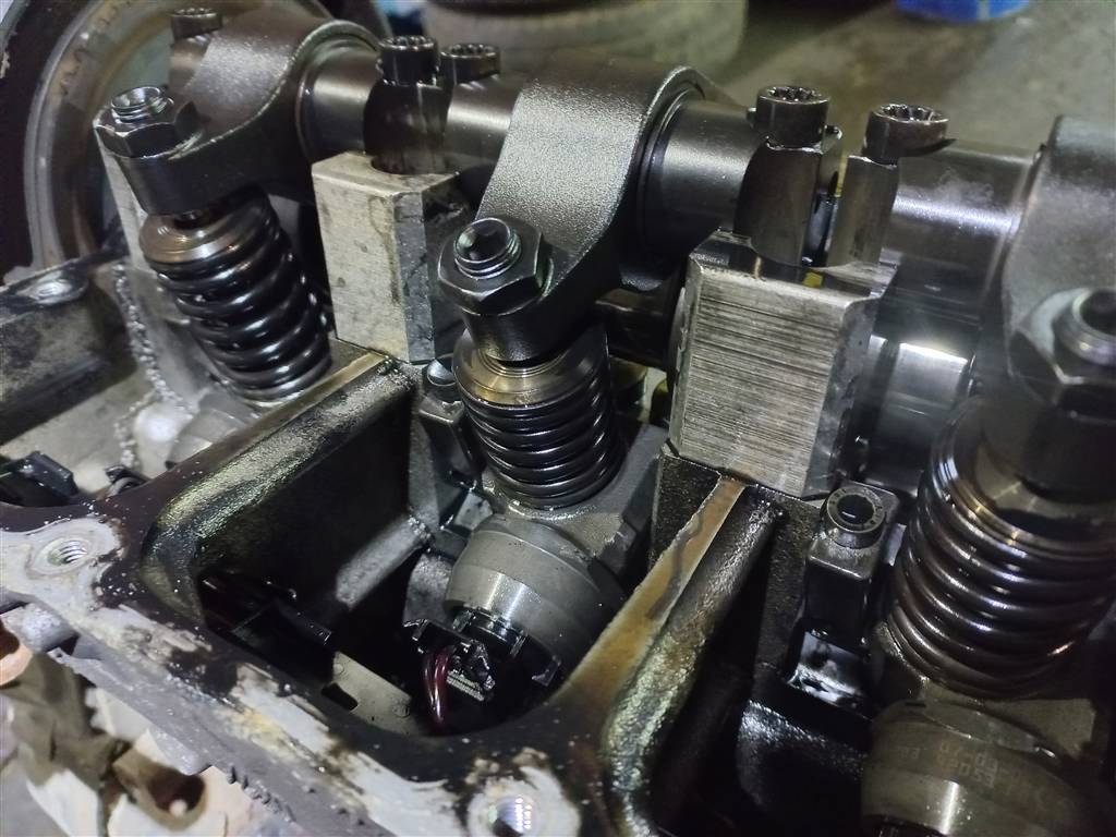 форсунка топливная Volkswagen Caddy  038130073BN, 7880 рублей, Москва