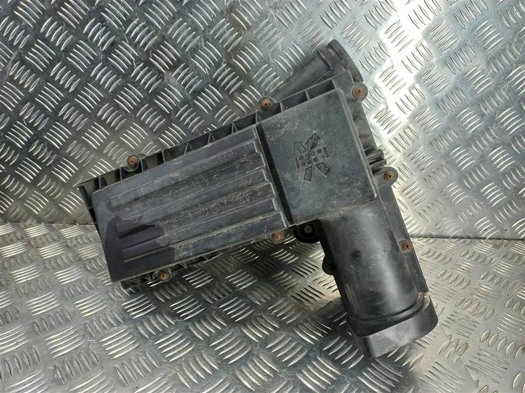 корпус воздушного фильтра Volkswagen Caddy  3C0129607BA, 2700 рублей, Москва