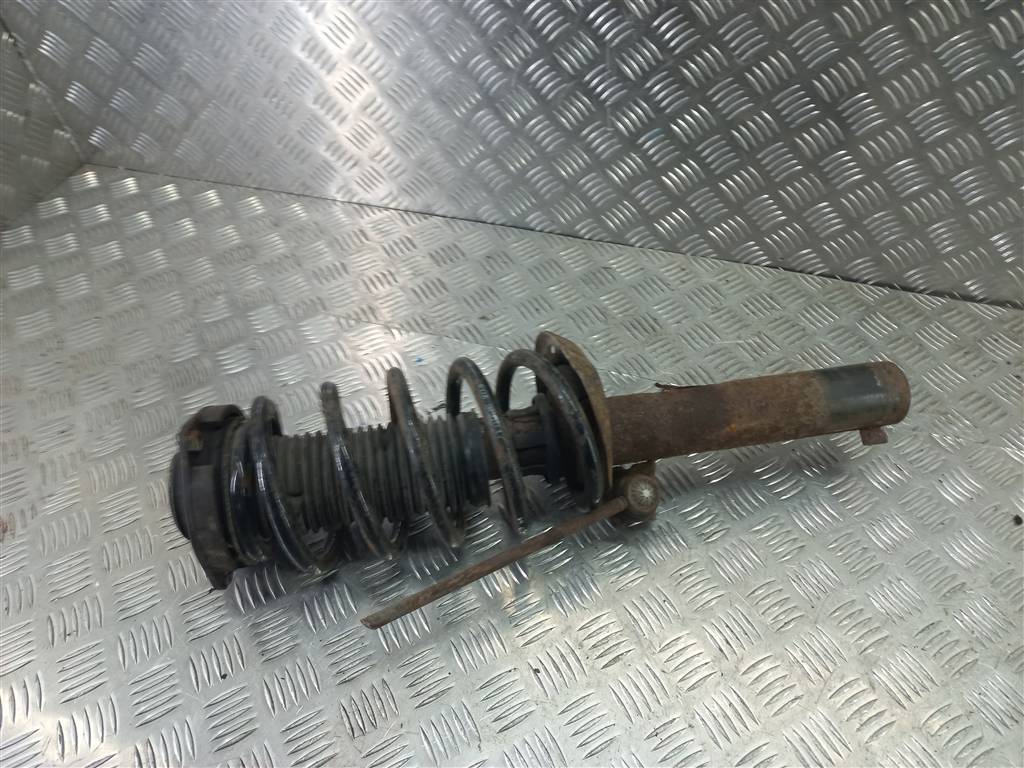 стойка Volkswagen Caddy  1T0413031HQ, 7880 рублей, Москва