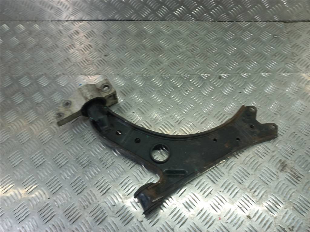 рычаг Volkswagen Caddy  1K0407152BC, 2130 рублей, Москва