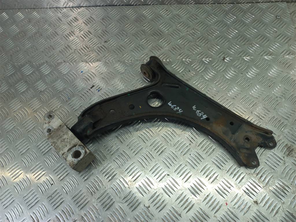 рычаг Volkswagen Caddy  1K0407152BC, 2130 рублей, Москва