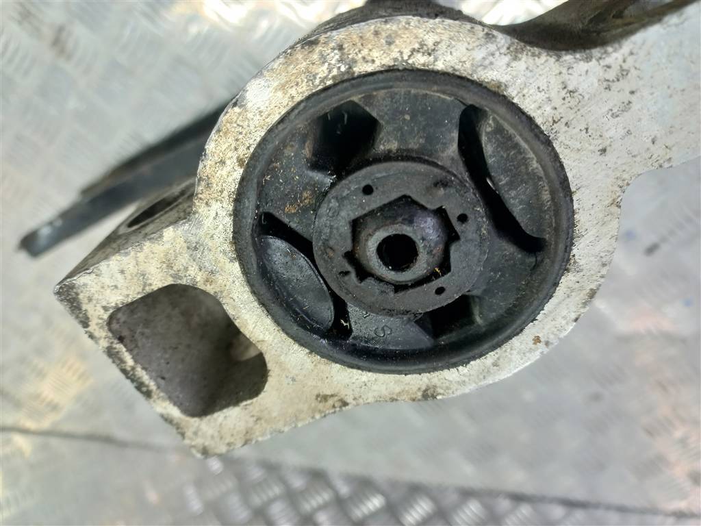 рычаг Volkswagen Caddy  1K0407152BC, 2130 рублей, Москва