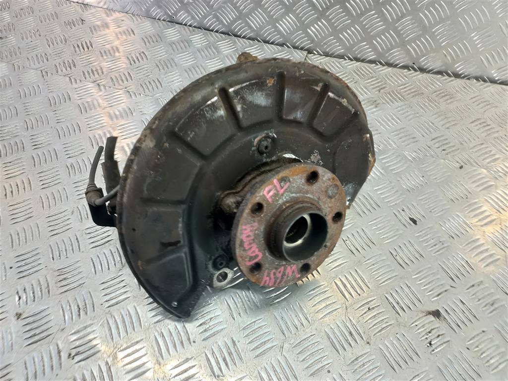 кулак Volkswagen Caddy  1K0407255AA, 3279 рублей, Москва