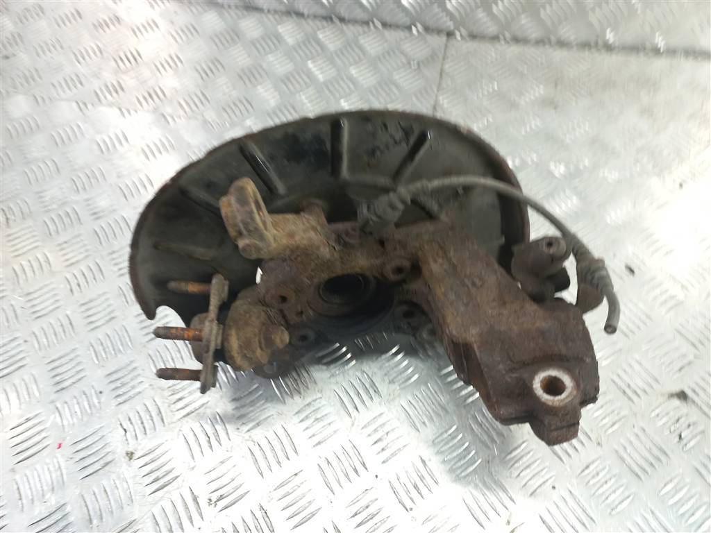 кулак Volkswagen Caddy  1K0407255AA, 3279 рублей, Москва