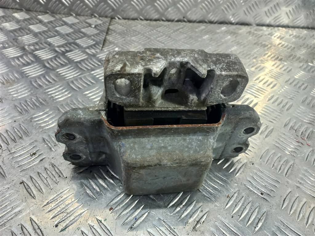 подушка двигателя (опора двс) Volkswagen Caddy  1K0199555, 2130 рублей, Москва
