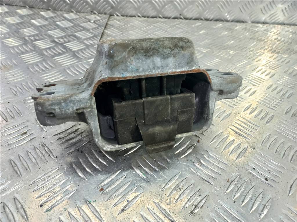 подушка двигателя (опора двс) Volkswagen Caddy  1K0199555, 2130 рублей, Москва