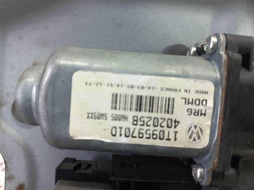 стеклоподъемник Volkswagen Caddy  1K0959793J, 7300 рублей, Москва